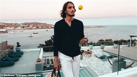 s.tsitsipas|HOME 